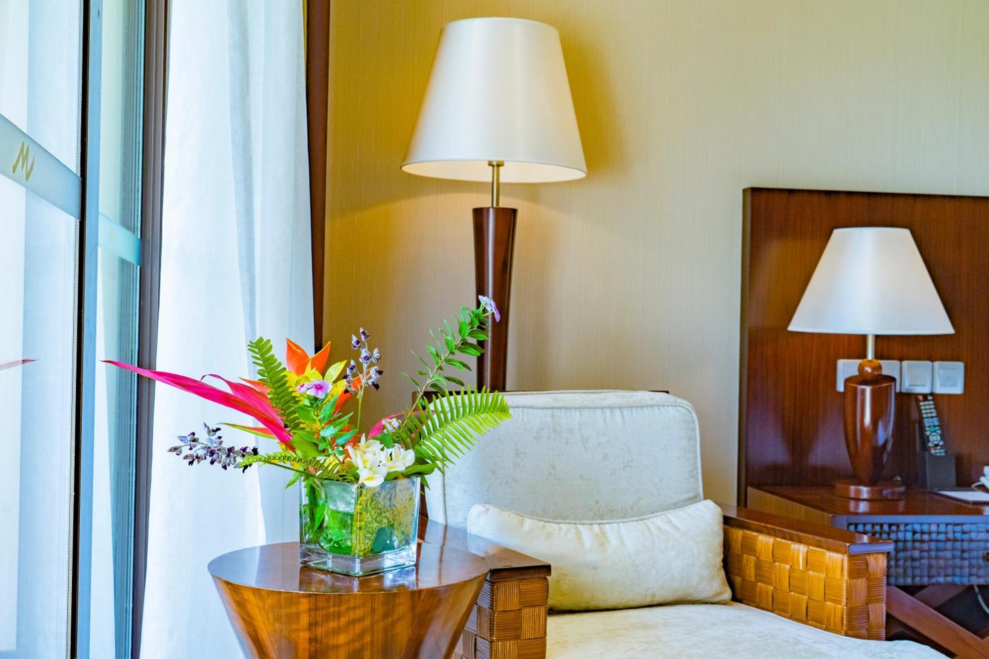 Grand Metropark Yalong Bay - Shuttle And Singer Performance Resort 5*